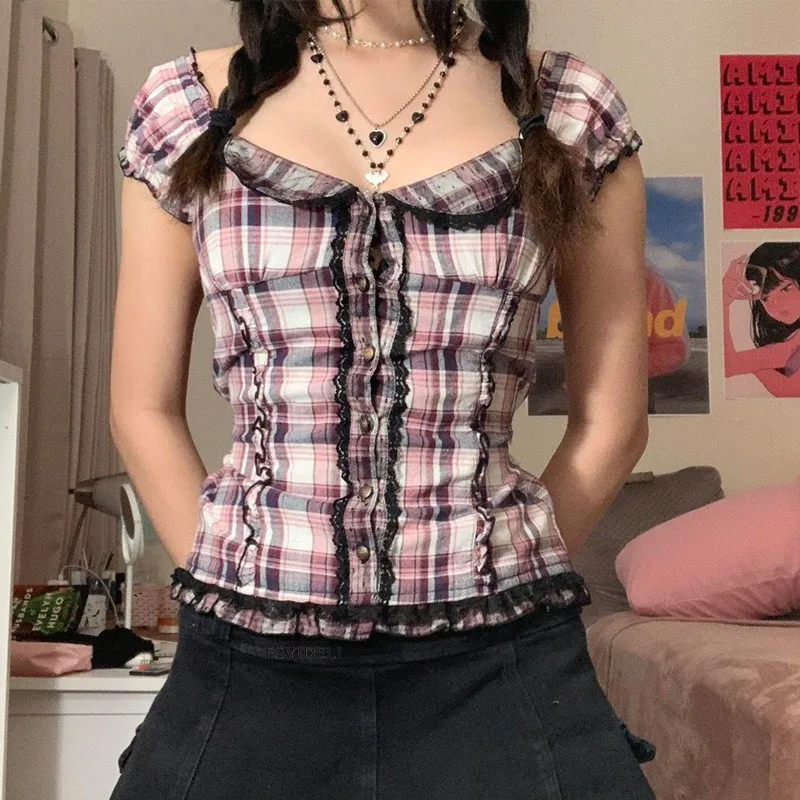 Cseta Retro Fena com Cinto na Cintura Estampa Xadrez de Botão Único Manga Curta Gola Quadrada Design Vazado Moda de Verão