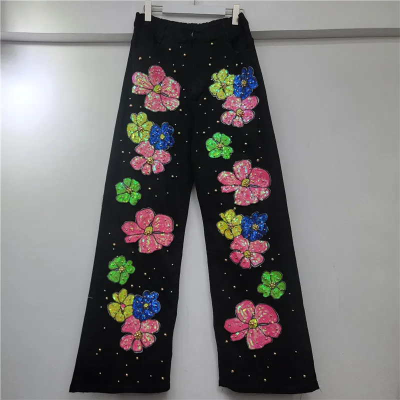 Schwere Perlen-Pailletten-Blumen-Denim-Hose für Damen, trendige 2025, Herbst-Neue, lockere, schlankmachende, vielseitige Jeans mit weitem Bein