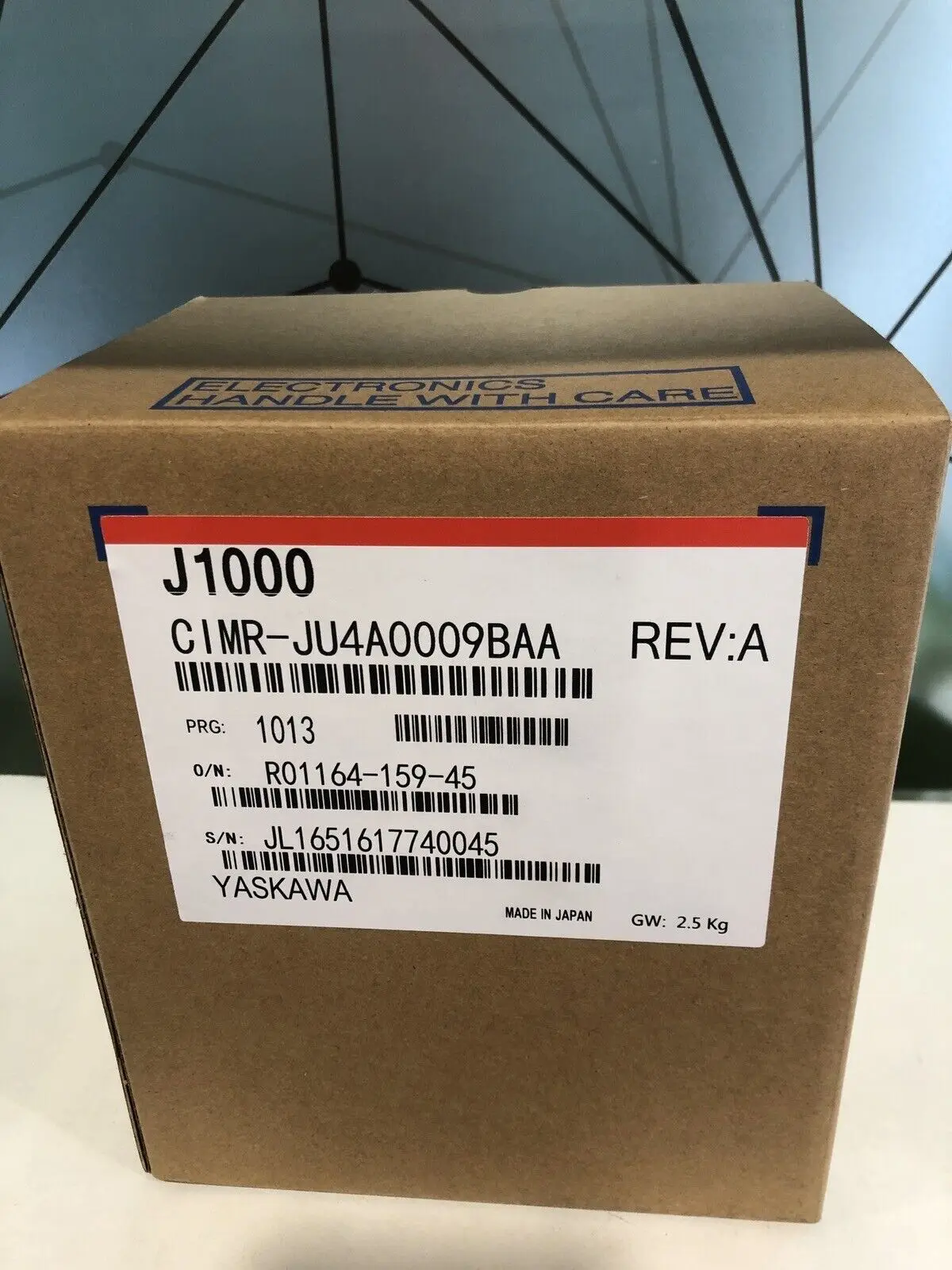 

Yaskawa Inverter CIMR-JU4A0009BAA New In Box 1 Year Warranty