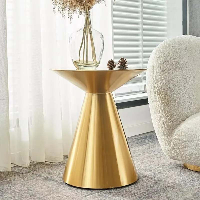 Gold Stainless Steel Round Cake Table and Dessert Table Salon Shop Table