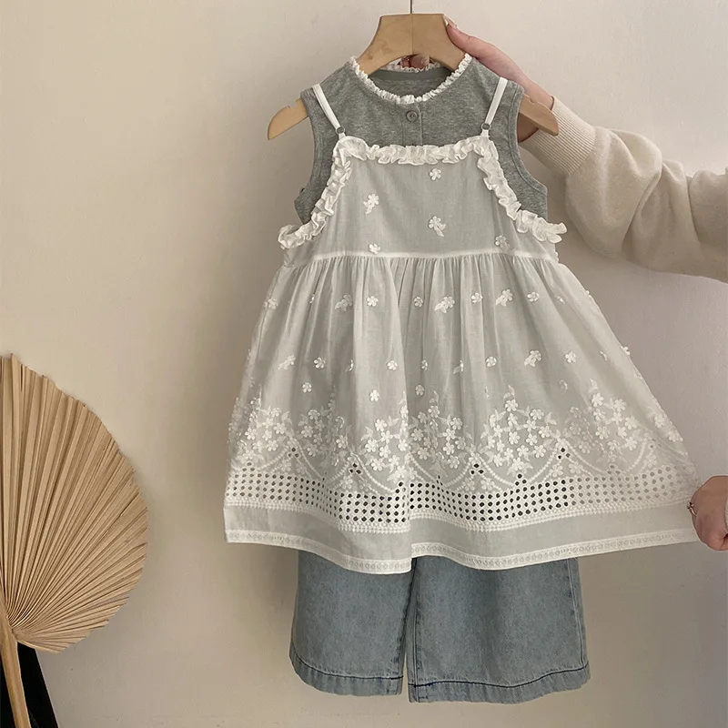 

Girls 2025 Summer New Korean Lace Vest Children's Embroidered Lace Suspender Dress Loose Jeans Fashion