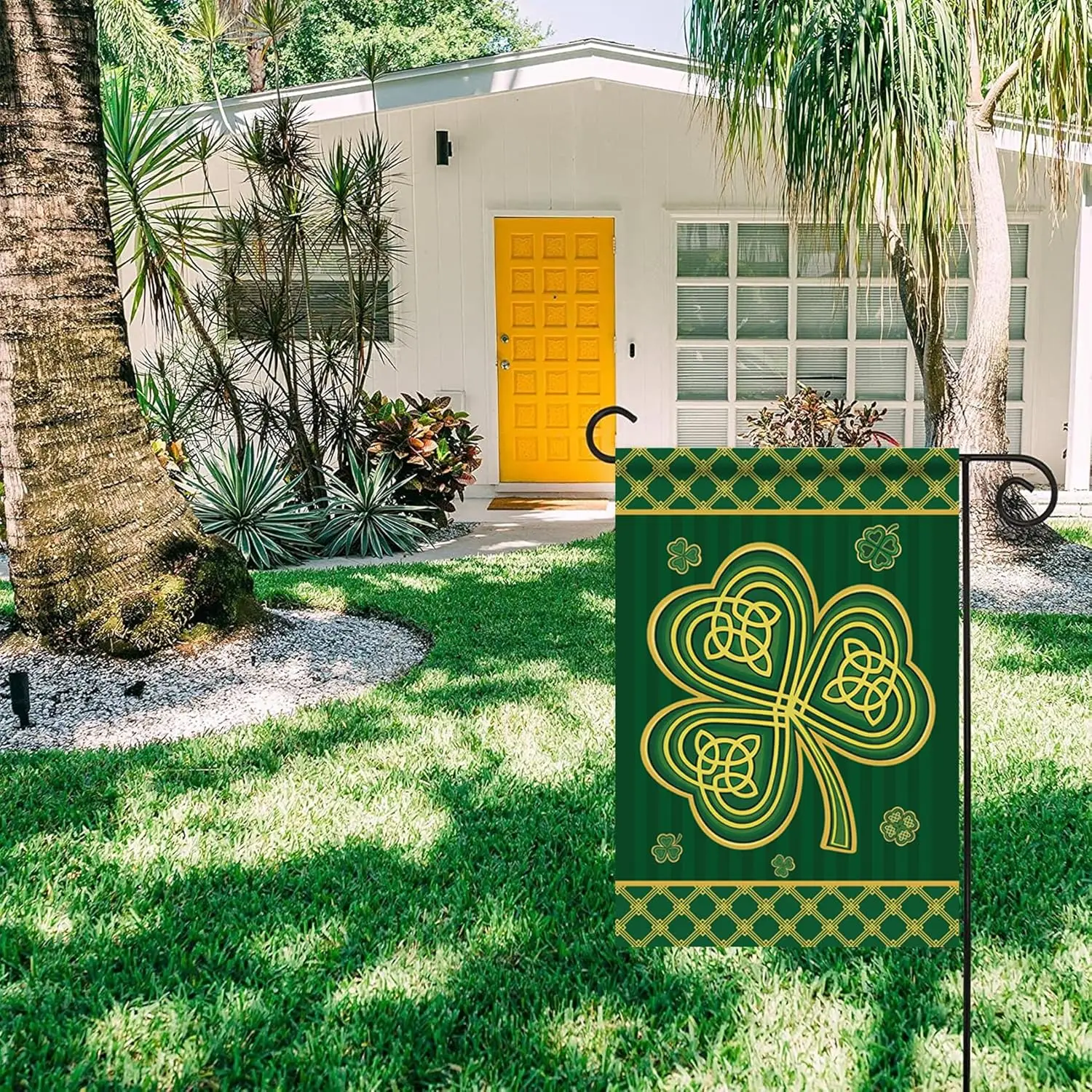 Morigins Happy St Patrick's Day Garden Flag Double Sided Clover Decorative Garden Flags for Home Decor Colorlife Welcome LLX PPM