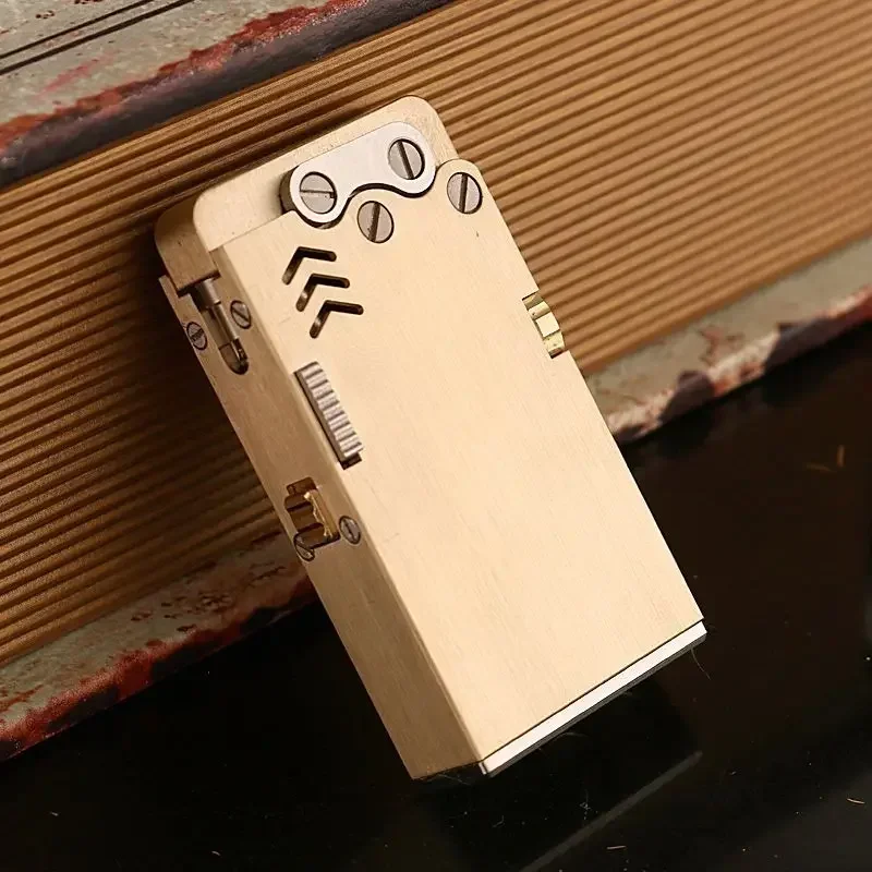 

Handmade Brass Mechanical Automatic Ignition Gasoline Lighter and Titanium Alloy Material Gift Box