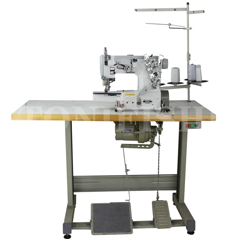 

600-01CB Direct Drive Industrial Interlock Sewing Machine Three Needle Five Thread Sewing Machine Household