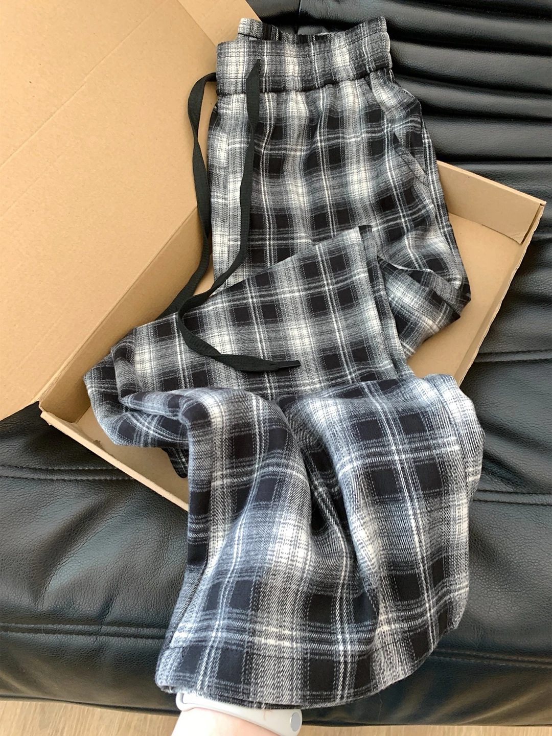 

Мужские летние свободные драпированные прямые тонкие брюки в американском стиле ретро Bla White id, повседневные прямые тонкие брюки