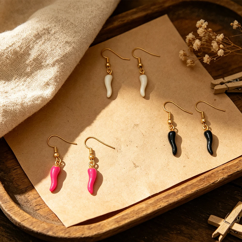 Shiny Oil-Drip Small Pepper Ear Hooks, Multi-Color Vintage Gold Curved Hooks, Everyday Casual Women's Dangle Earrings