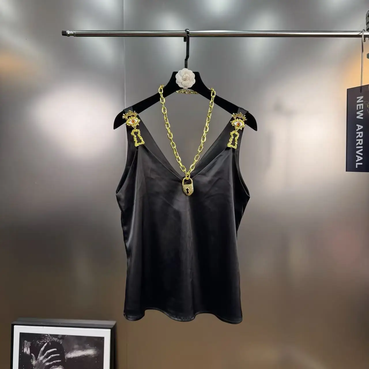 

Women Sexy Sleeveless Sequined Chain Luxury Camisole Tops Night Club Evening Party Birthday Fashion Vest