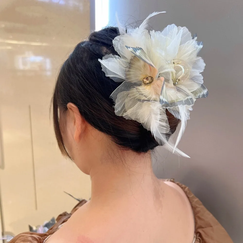 

Модные заколки для волос с цветами и бабочками, бусины с кисточками, захватывающий зажим, пластиковый зажим в виде акулы для девочек