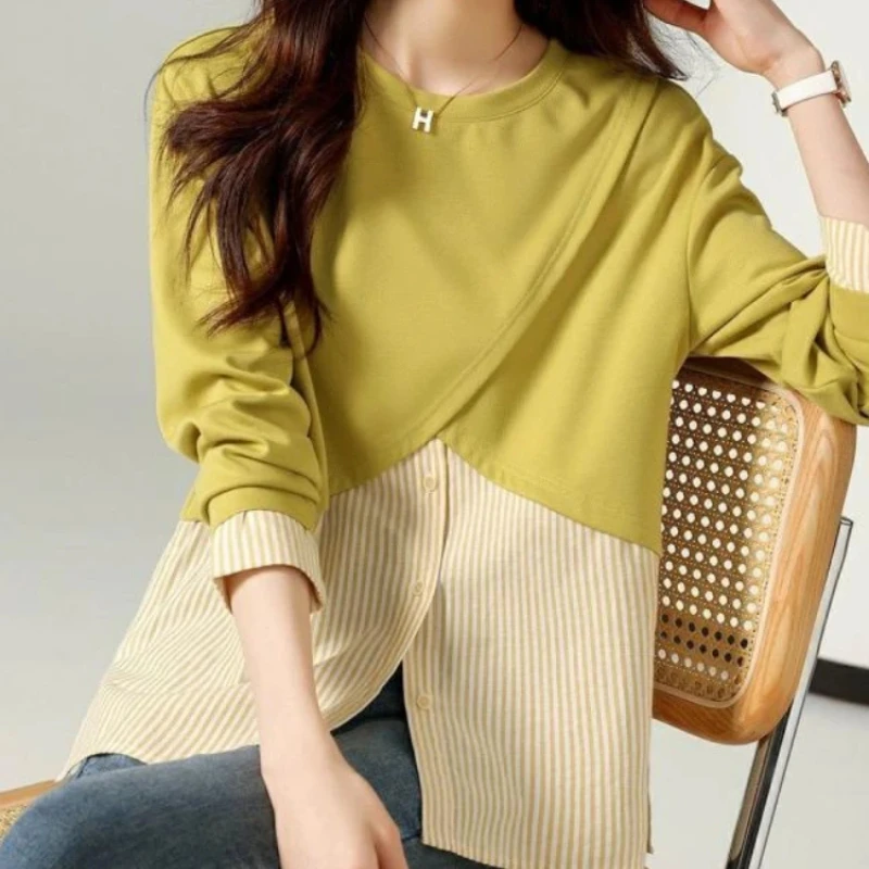 

New In Striped Sweatshirt for Women Spring and Autumn Woman Tops Korean Popular Clothes Fashion Cheap 2025 Trend 2000s Pullover