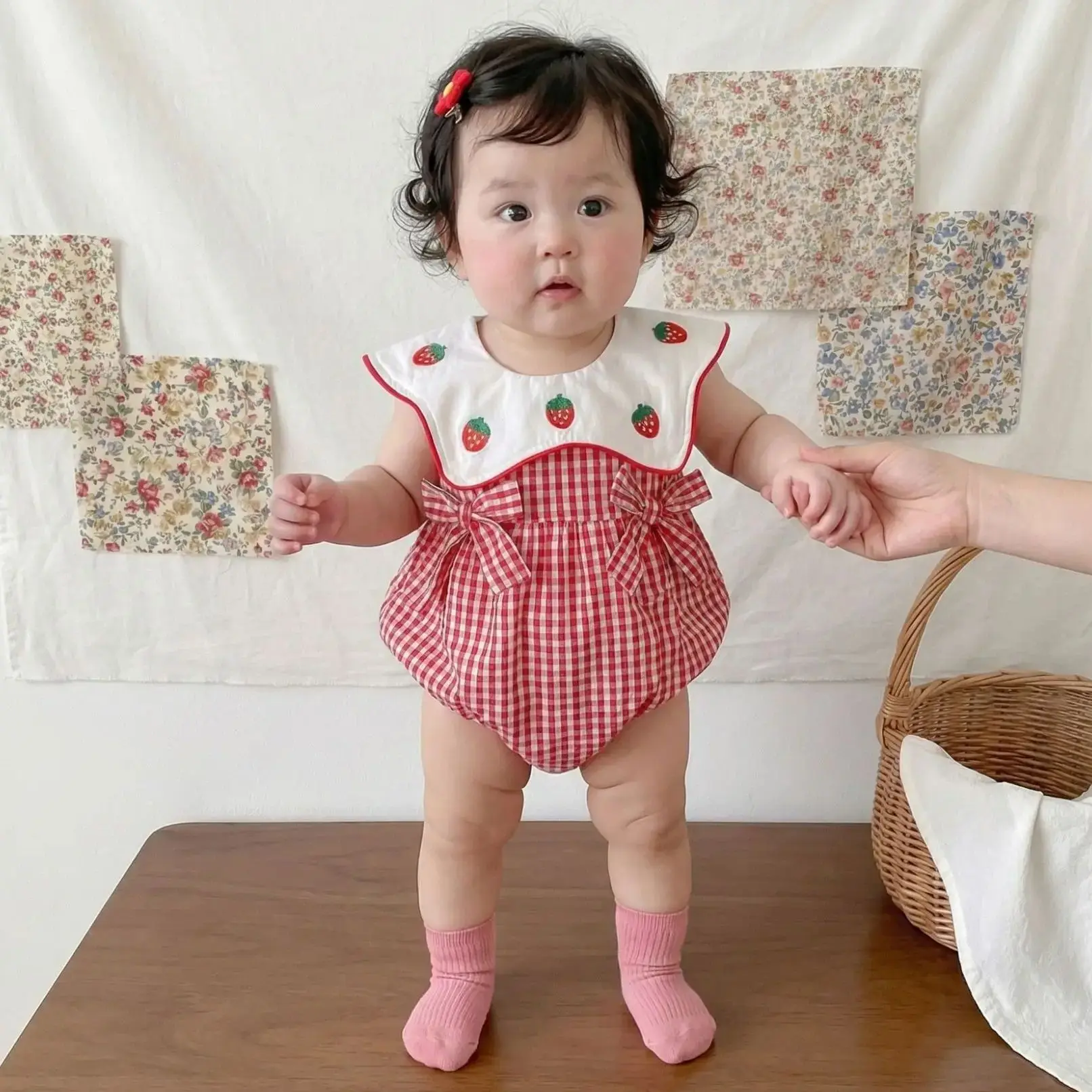 New Kids Casual Clothes Summer Newborns Red Plaid Strawberry Lace Cotton Romper For Baby Girls Jumpsuits Children's Clothing
