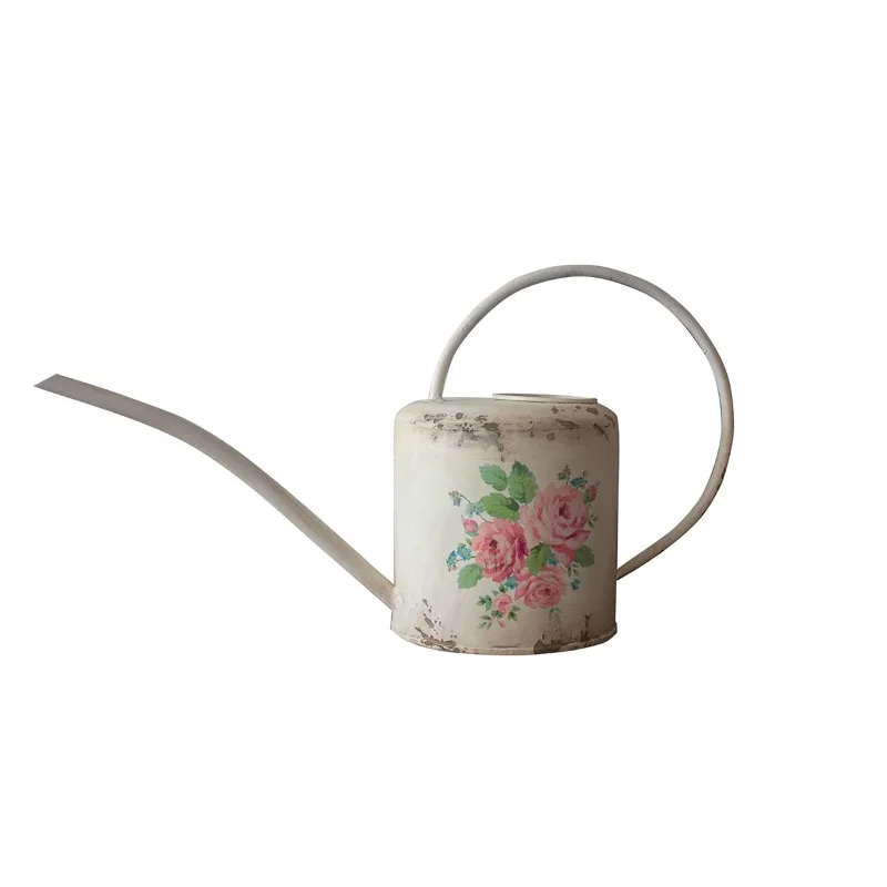 

Винтажный чайник из кованого железа, розовый декоративный садовый душ, цветочный магазин, чайник для полива в старом кантри с длинным горлышком