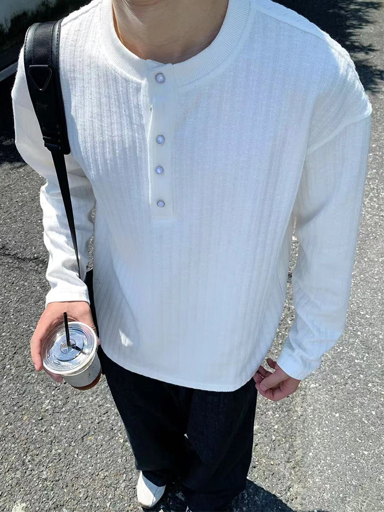 

Мужские вязаные рубашки на пуговицах в стиле Old Money, осенние уличные повседневные футболки с круглым вырезом на пуговицах, мужские винтажные вязаные топы в полоску с текстурой