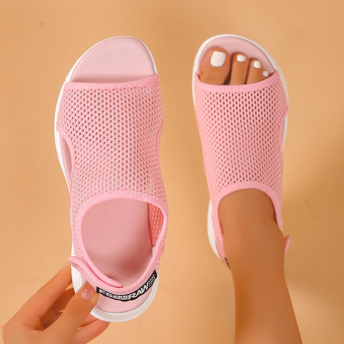 

2025 summer new fashion casual large size women thick sole flying woven fish mouth sandals European and American style