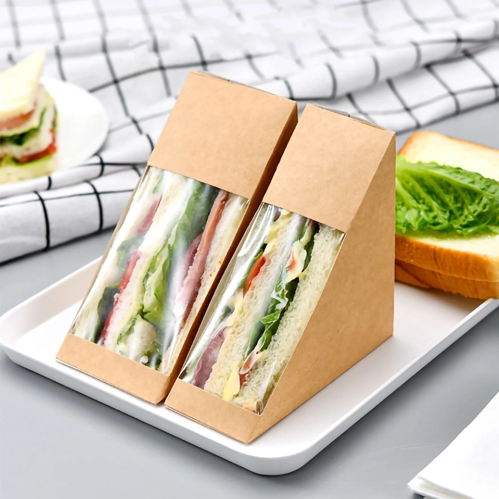 

100pcs Sandwich Paper Box Kraft Container Disposable Takeaway Boxes Triangle Cake Cases Baking Goods Portable
