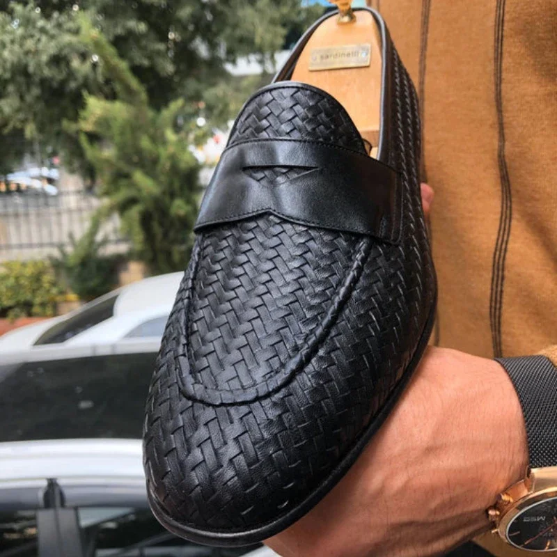 New Loafers Men Shoes PU Solid Color Fashion Business Casual Outdoor Daily Classic Woven Pattern Mask Slip-on Dress Shoes CP086