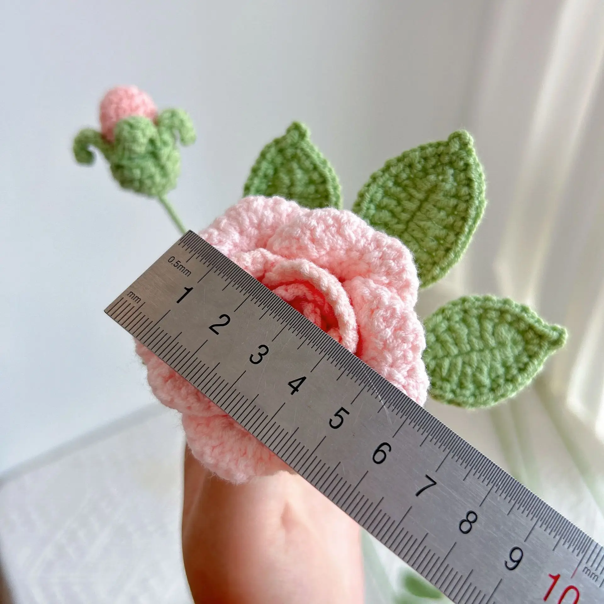 Neuer Rosen-Häkelstrauß, romantisch, gestrickt, Rosenblüten, handgewebte Blumensträuße, Hochzeit, Heimdekoration – Detail 2