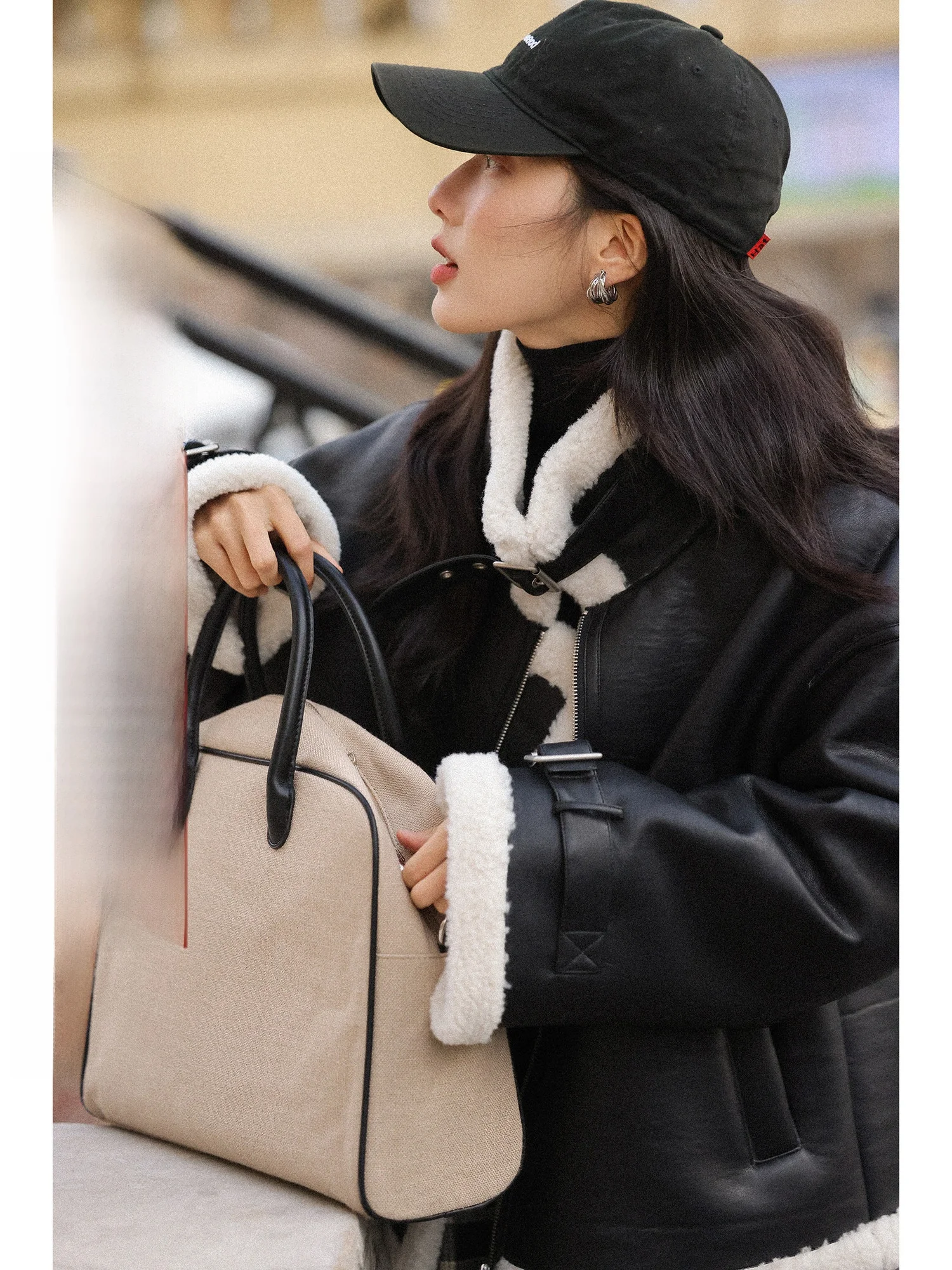 

Теплая зимняя женская куртка из утепленной кожи с подкладкой, новая модель, повседневный свободный крой, на молнии, для мотоциклистов