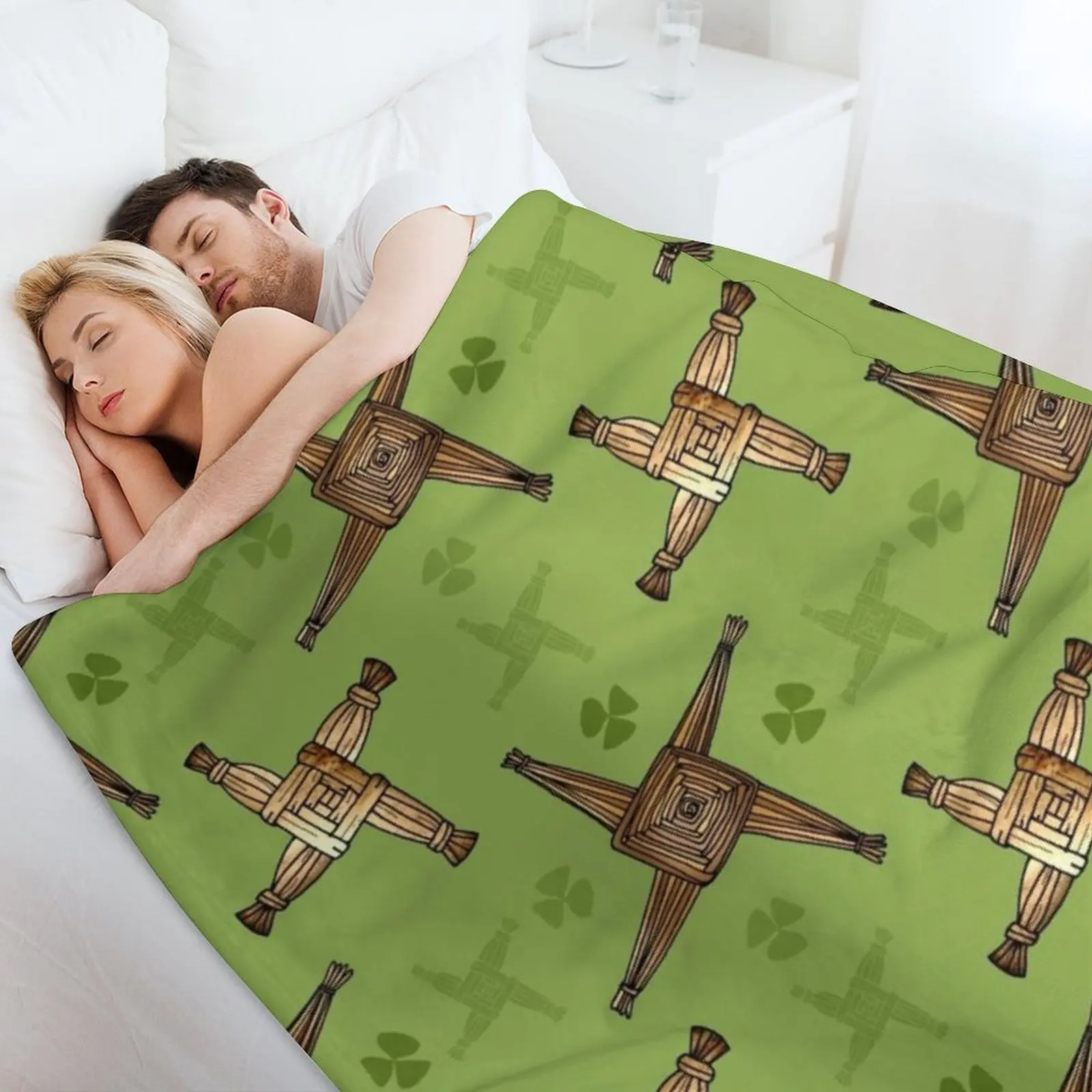 Saint Brigid's Cross and Shamrocks Throw Blanket Summer Fashion Sofas Luxury St halloween Blankets