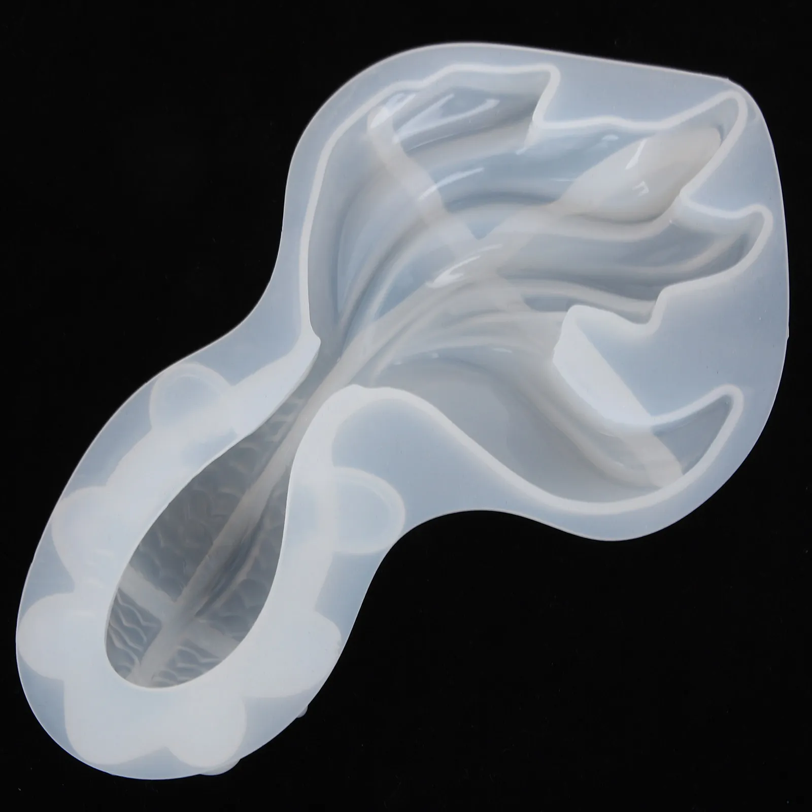 

Многоразовая силиконовая форма в виде золотой рыбки для создания изделий из смолы с пигментами, красителями и наполнителями, идеально подходит для проектов по изготовлению персонализированных подарков.