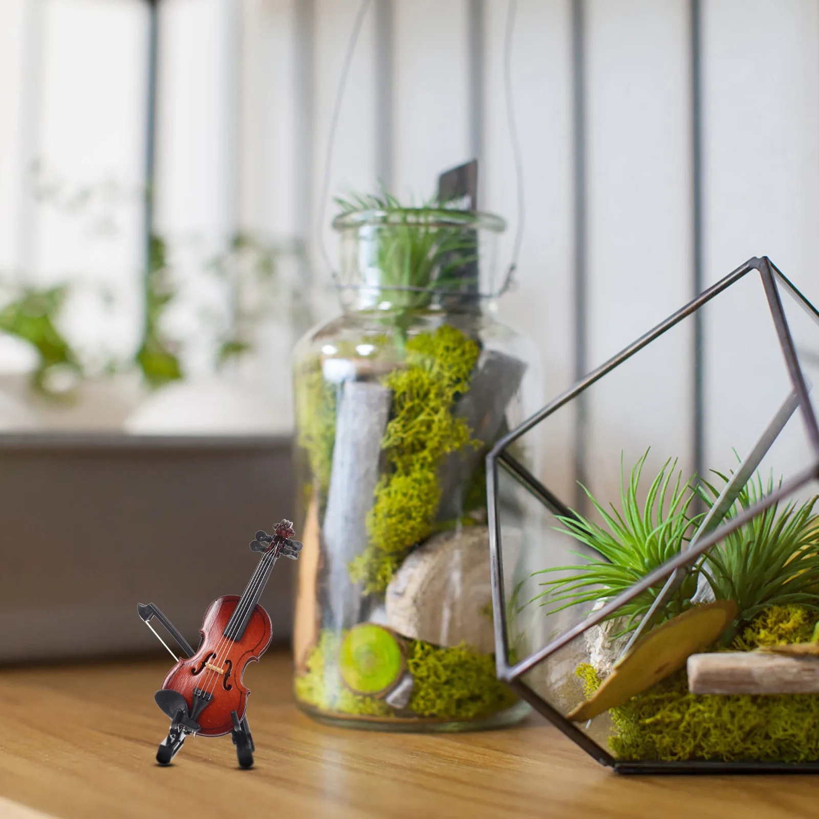 

1Set Small Miniature Wood Violin Adornment Realistic Desktop Decor Romantic Elegant Home Ornament Tiny Violin Photo Props