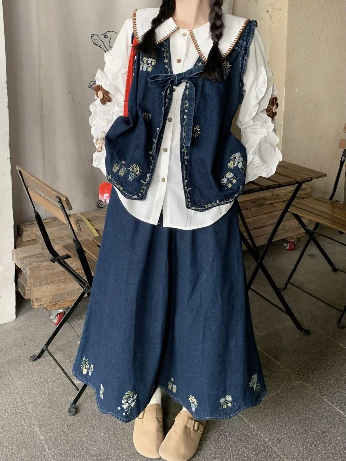 Artistic Style Mixed Media Embroidered Denim Vest Shirt Half Skirt Autumn Set Women's Fashion Ensemble Warm Long Sleeve Butto...