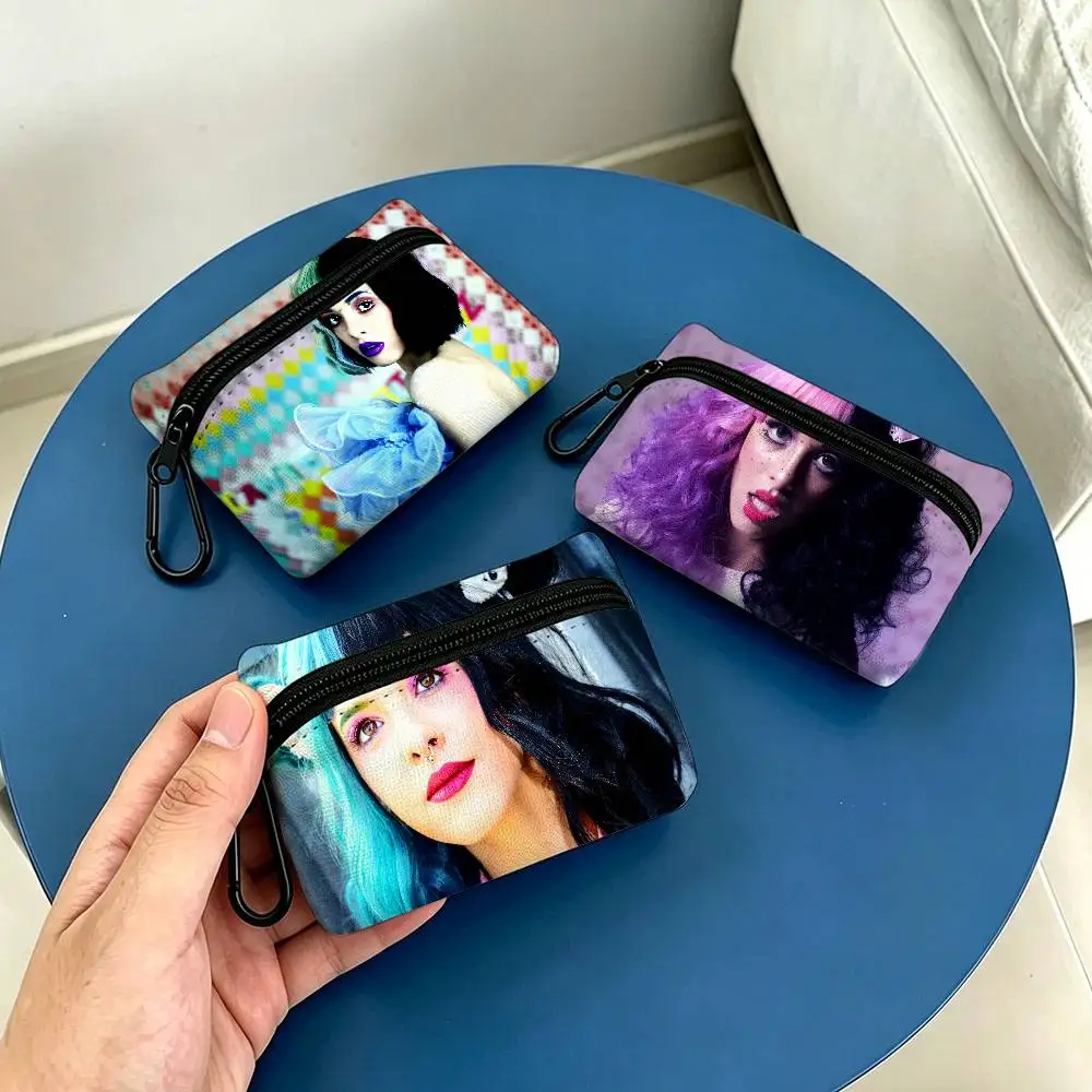 Pop Singer Melanie Martinez Oxford Fabric Zipper Pouch Lightweight Hanging Coin Wallet For Coins ID Cards Keys Lipstick Earbuds