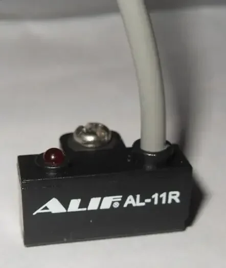 ALIF Magnetic switch MODEL:AL-39R AL-11R AL-14R AL-13R DC/AC5-240V Ith:100mA 10W Cylinder sensor Proximity switch