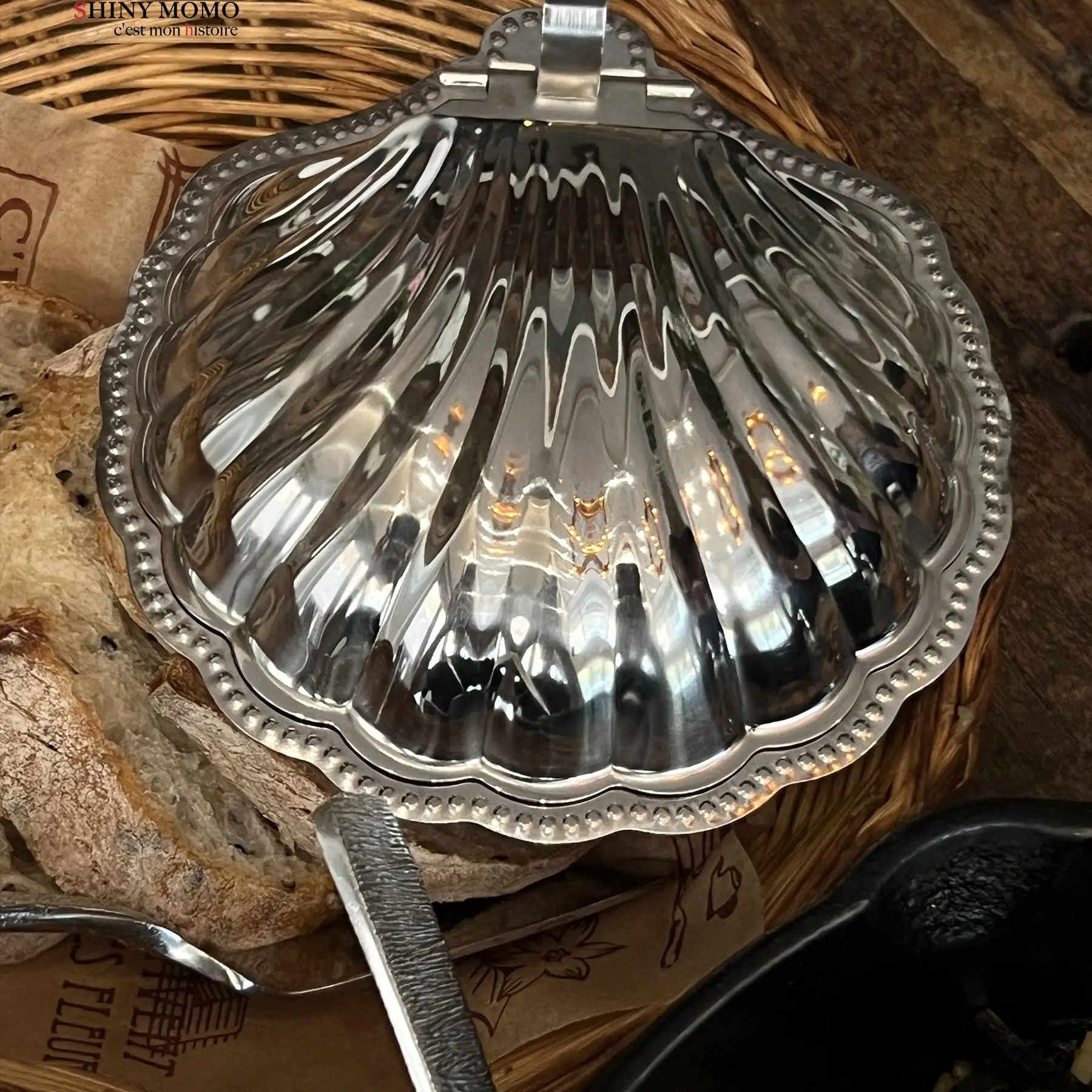 

Luxurious French Retro 304 Stainless Steel Shell Butter Box Jewelry Storage Box Antique Food Box