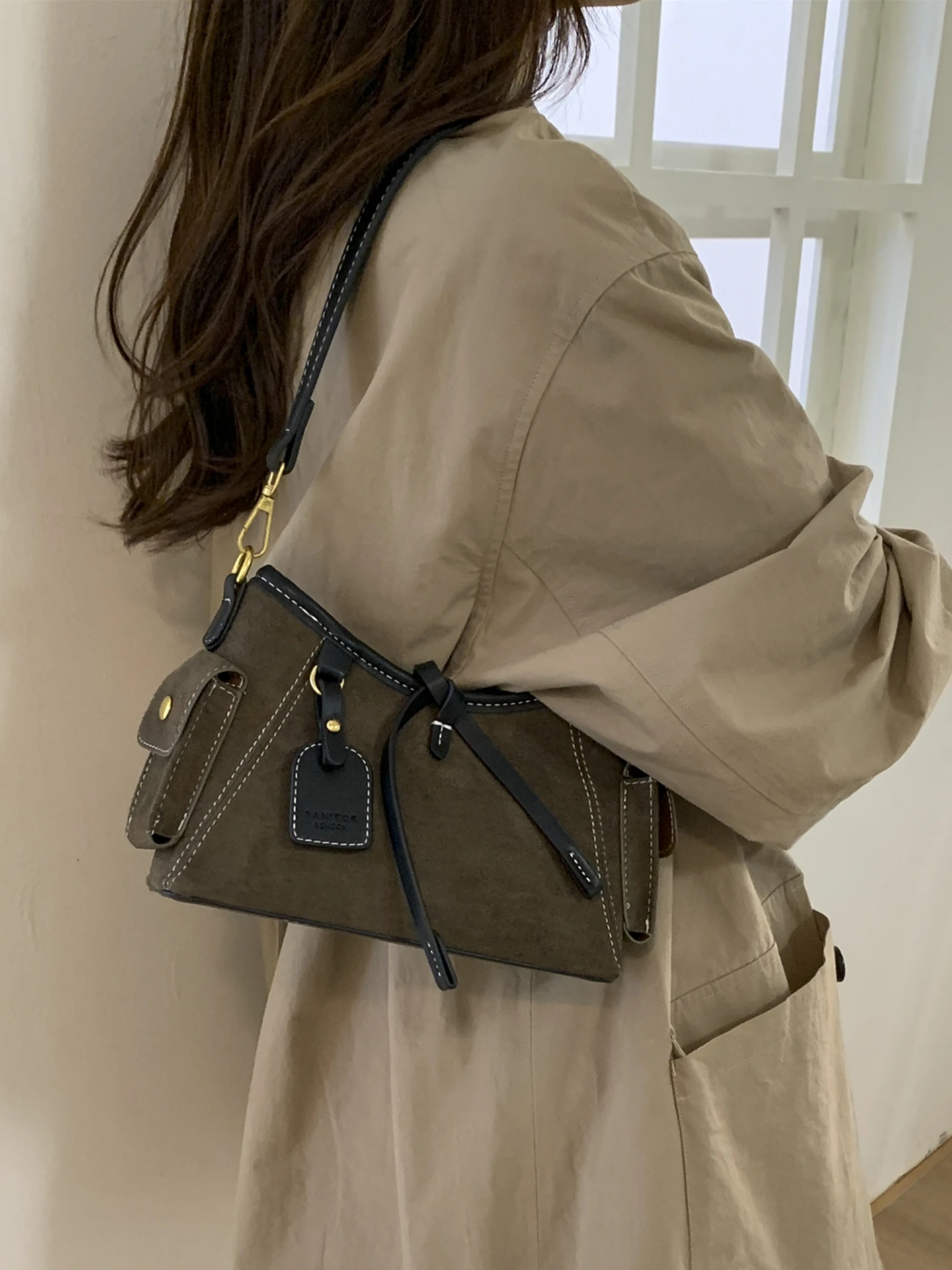 een-borsa-a-tracolla-sotto-le-ascelle-borsa-piccola-faion-da-donna-design-versatile-2025-nuova-borsa-alla-moda-sle-borsa-morbida-in-materiale-pu-con-cerniera