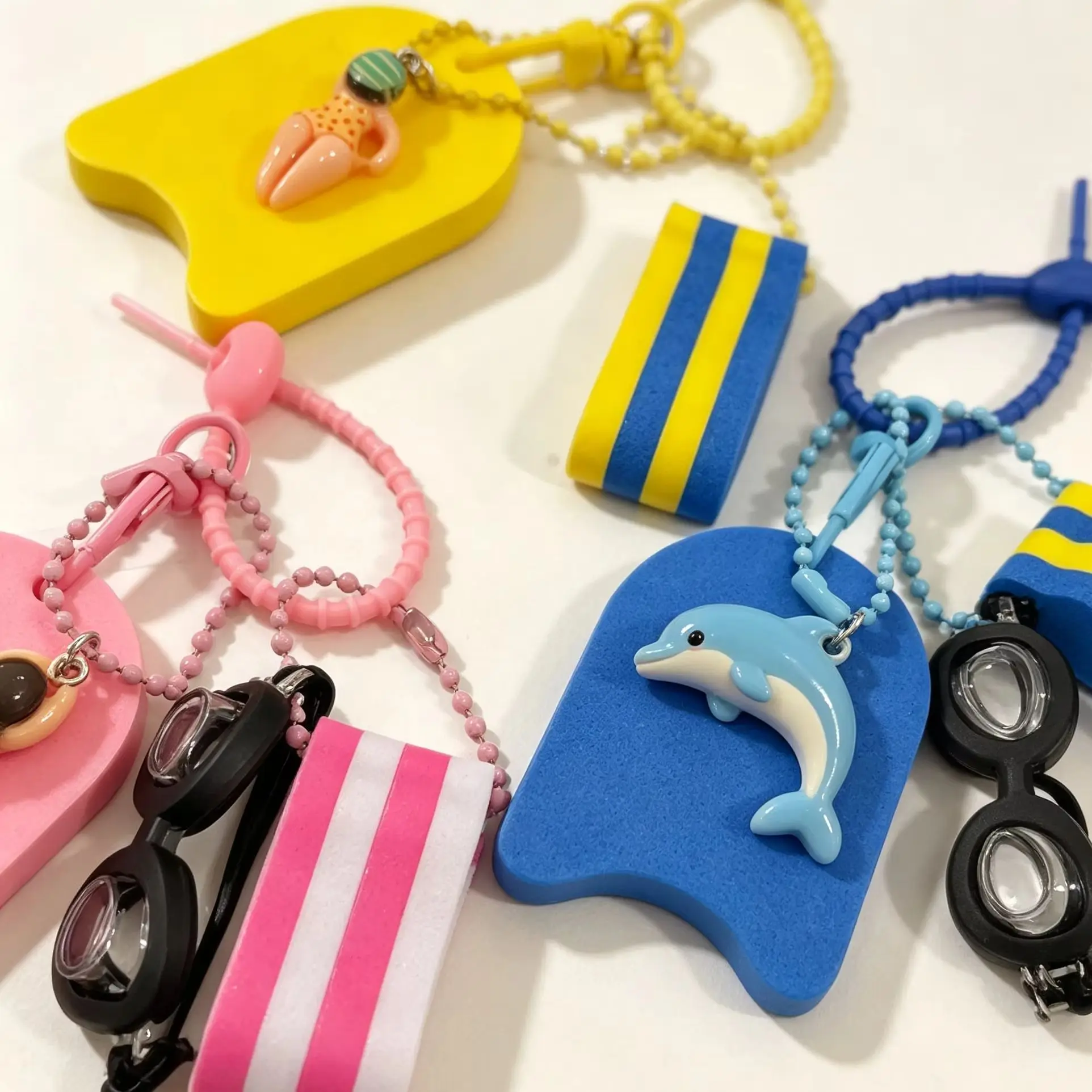 Trend Cartoon Swimming Keychain Summer Swimming Pool Float Board Glasses Keyrings Pendant Charm Accessories Gifts