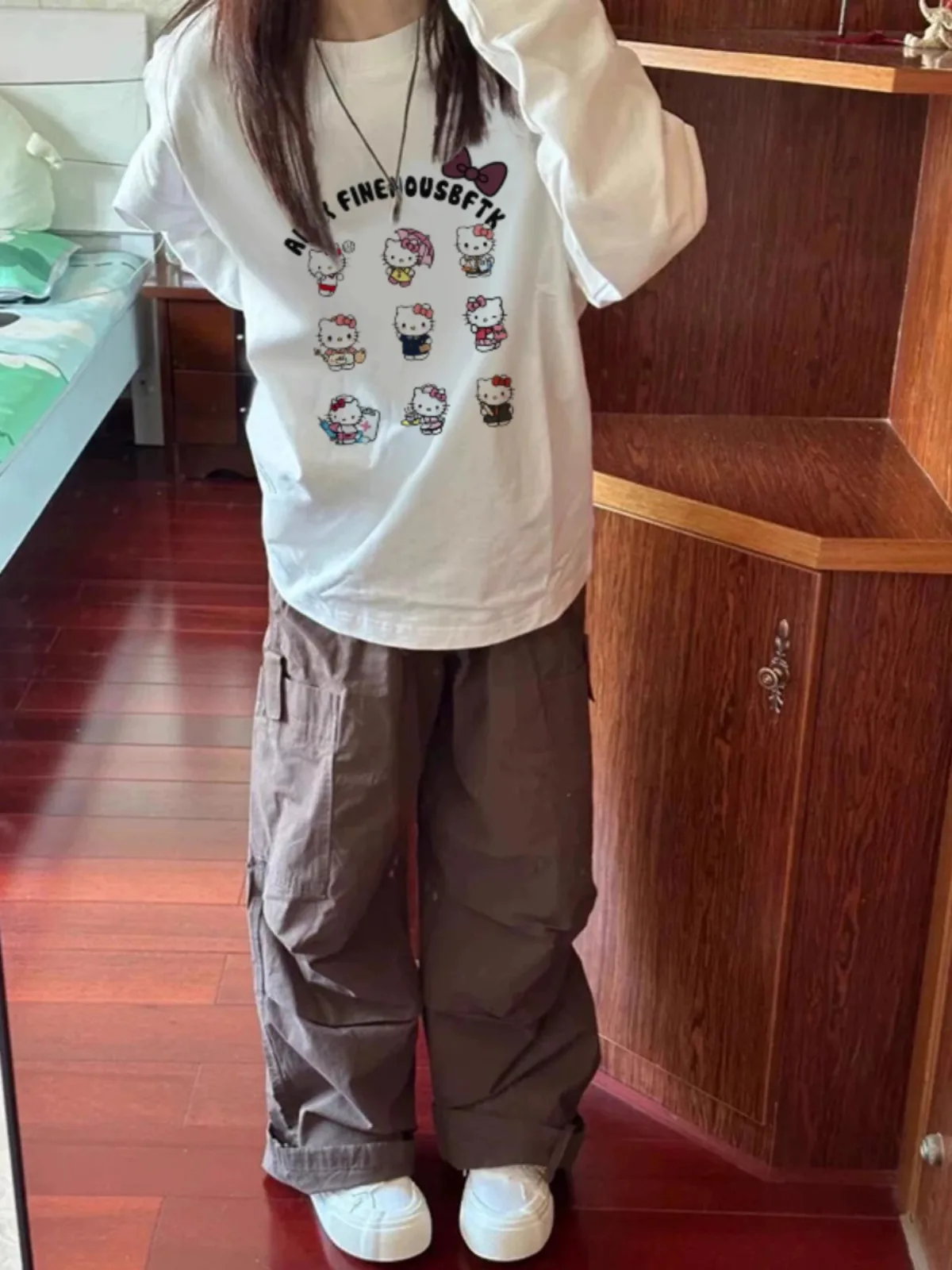 Süßes, langes Sve-T-Shirt aus reiner Baumwolle mit Kit-Print, vielseitiges, lockeres, schlankmachendes, lässiges, mittellanges Oberteil