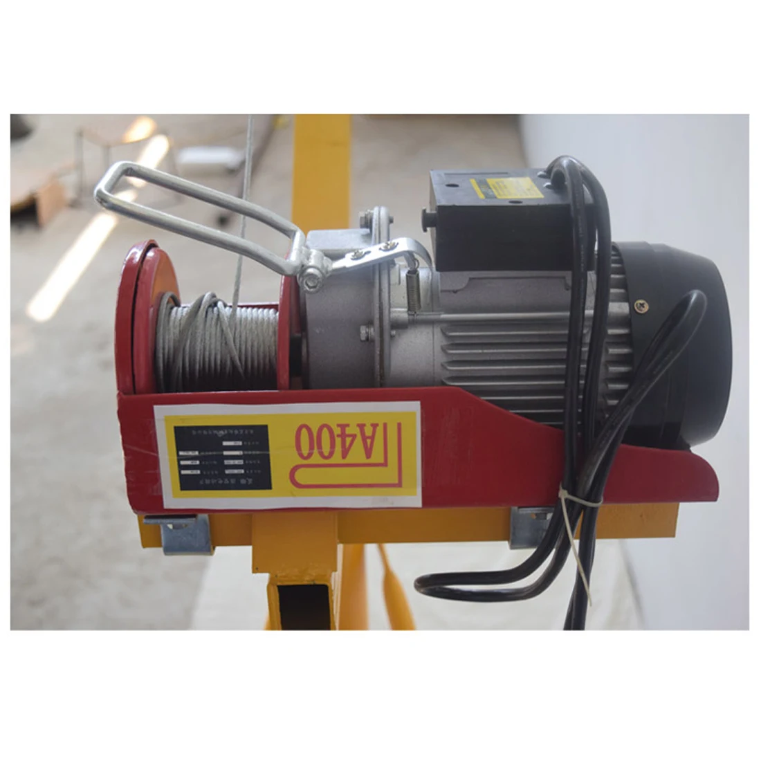 Indoor and outdoor household 220v small crane crane, mini electric hoist, small grain crane, decoration crane