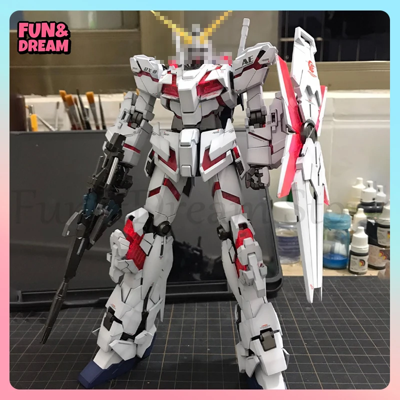 

DABAN 6637 1/100 Scale RX-0 Unicorn With Garage Action Figures U.C.0096 Anime Figure Customized Assembly Toys Birthday Gift