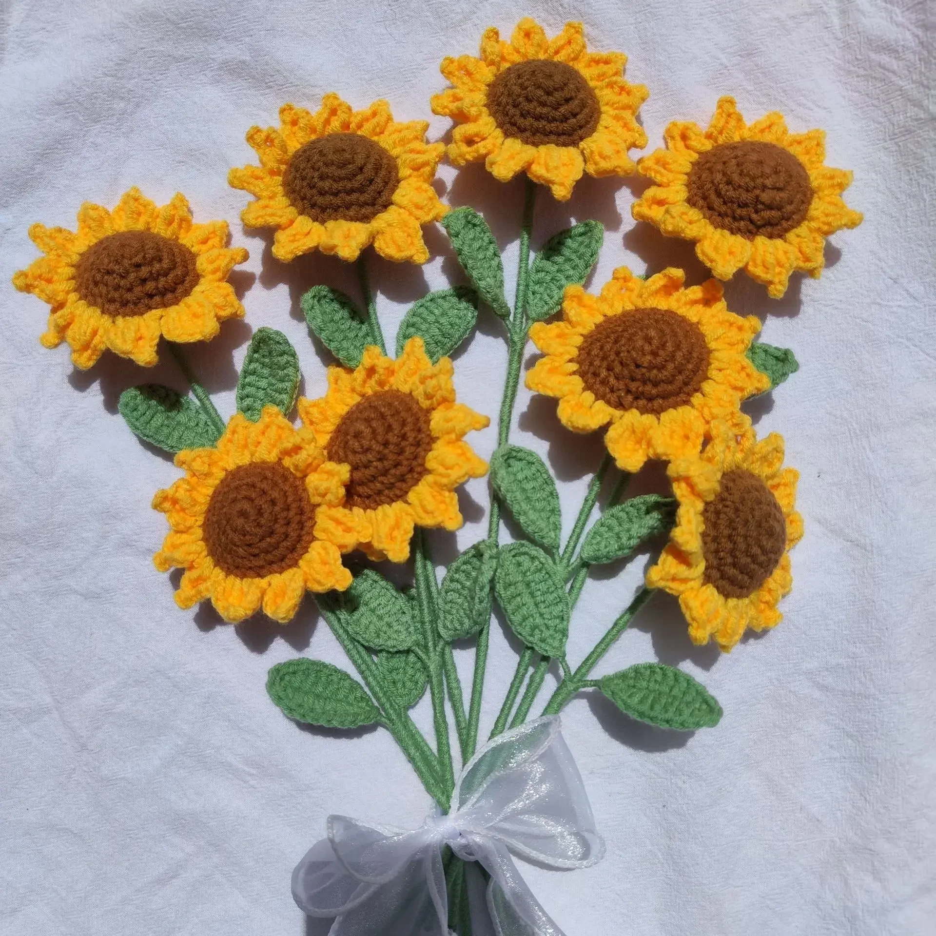 1pc Sunflower Hand Woven Bouquet Creative Wool Knitting Flower Sunflower Decorations Mother'S Day Birthday Gift Teachers Day