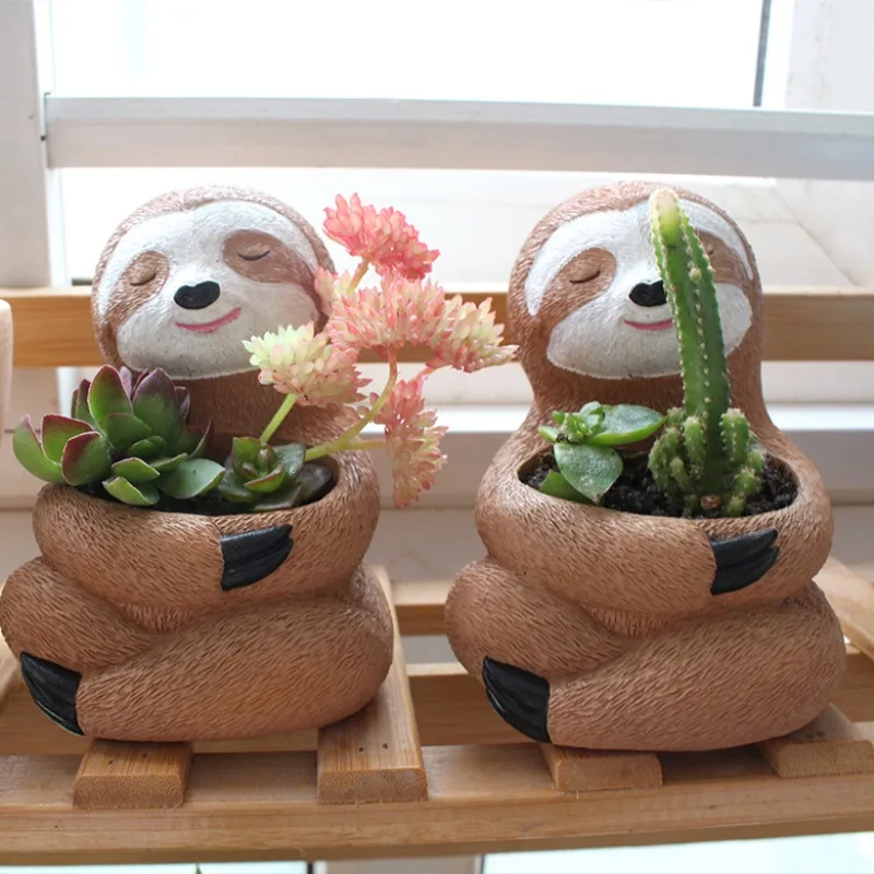 Sloth Planter Resin Art Craft Whimsical Garden Pot for Succulents Unique Home Decor Perfect Balcony and Yard Landscape Ornament
