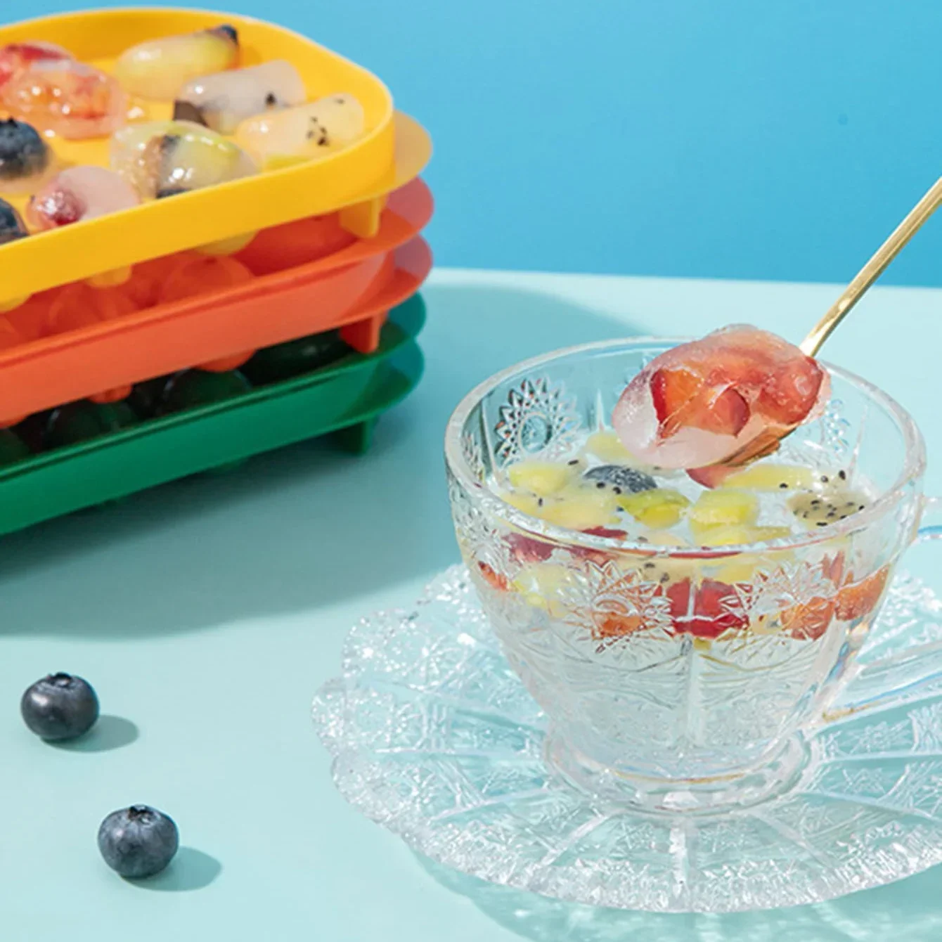 

1 шт./2 шт. - форма для кубиков льда с крышкой, инструмент для изготовления льда, ящик для льда для хранения льда, создатель кубиков льда в мультяшном стиле, кухонные инструменты