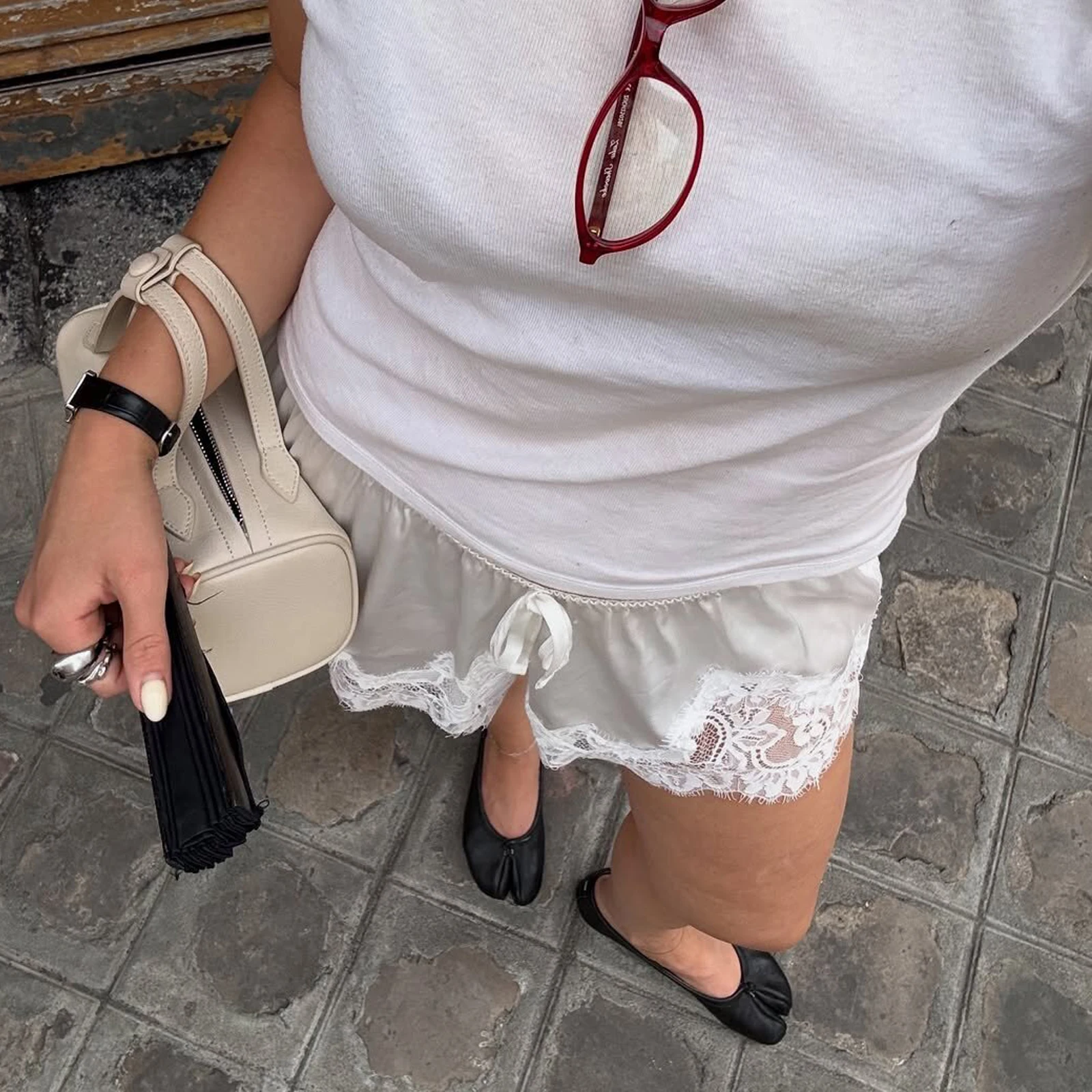 여성용 레이스 새틴 반바지 Y2k 캐주얼 꽃무늬 레이스 패치워크 신축성 있는 허리 파자마 반바지 귀여운 루즈핏 라운지 바지