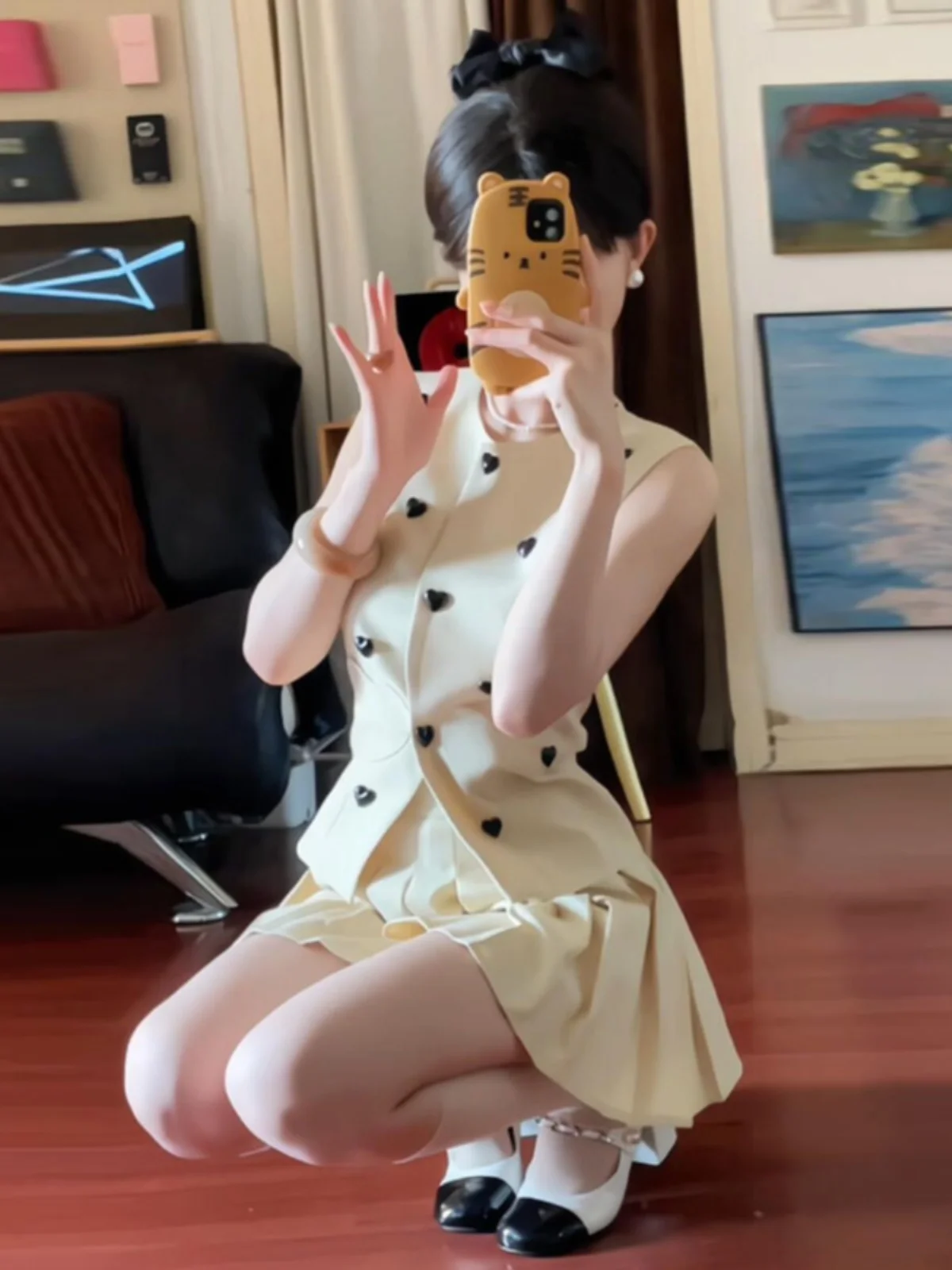 

Cool Summer Outfit Polka Dot Sleeveless Top And Half Skirt Minimalist Style Women's High End Set French Style round Neck Button