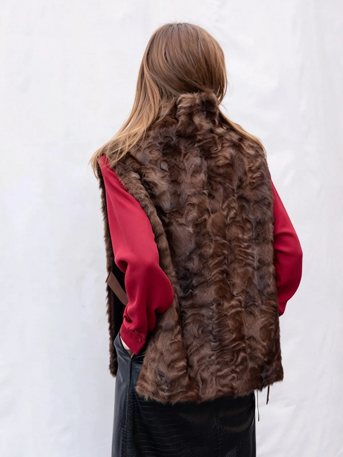 DFDG Women Faux Fur Vest High Neck Sleeveless Gilet Textured Curly Fluffy Plush Winter Layering Warm Fashion Outerwear Waistcoat