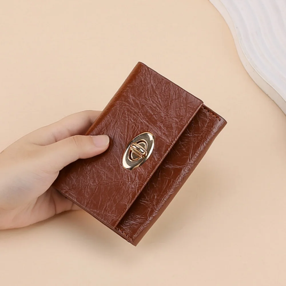 Women's Oil Leather Short Wallet Portable Oval Buckle Card Holder Female Coin Purses New Retro Multi-Card Two Fold Clutch Wallet