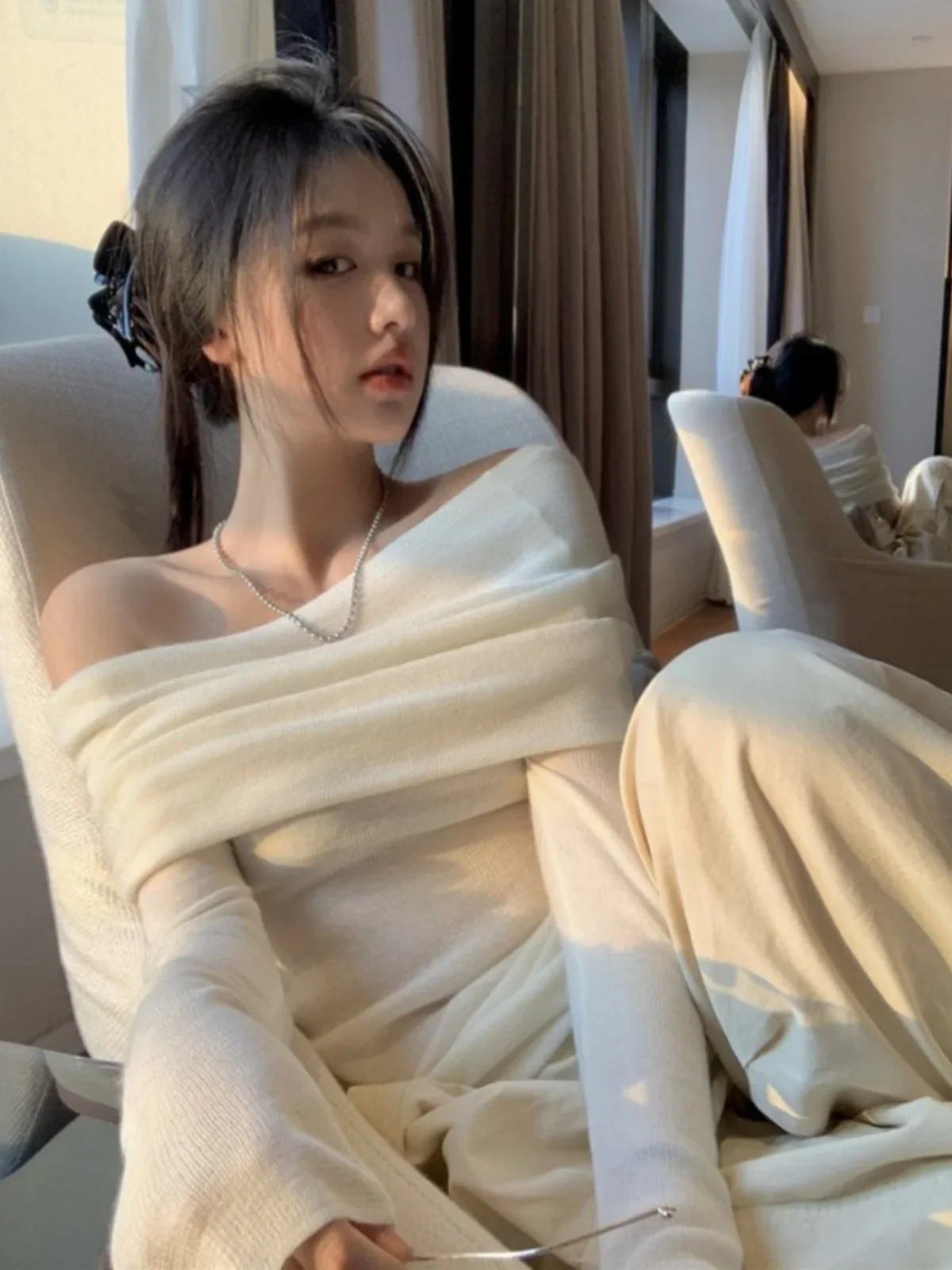 محبوك سترة المرأة البلوفرات الجديدة طويلة الأكمام مائل الرقبة الأبيض متماسكة سترة البلوز النساء بلايز البلوزات النساء الملابس Q1423 #4