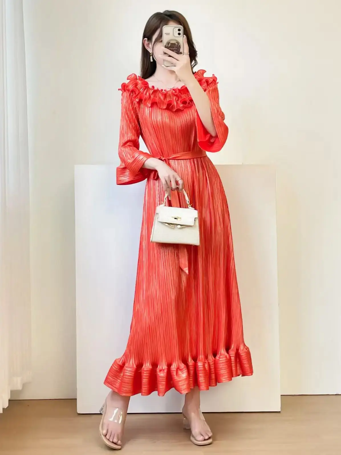 

Miyake Pleated Luxury Bright Silk Draped Evening Party Dresses Women O-neck Ruffles Flare Sleeve High Stretchy Loose Green Dress