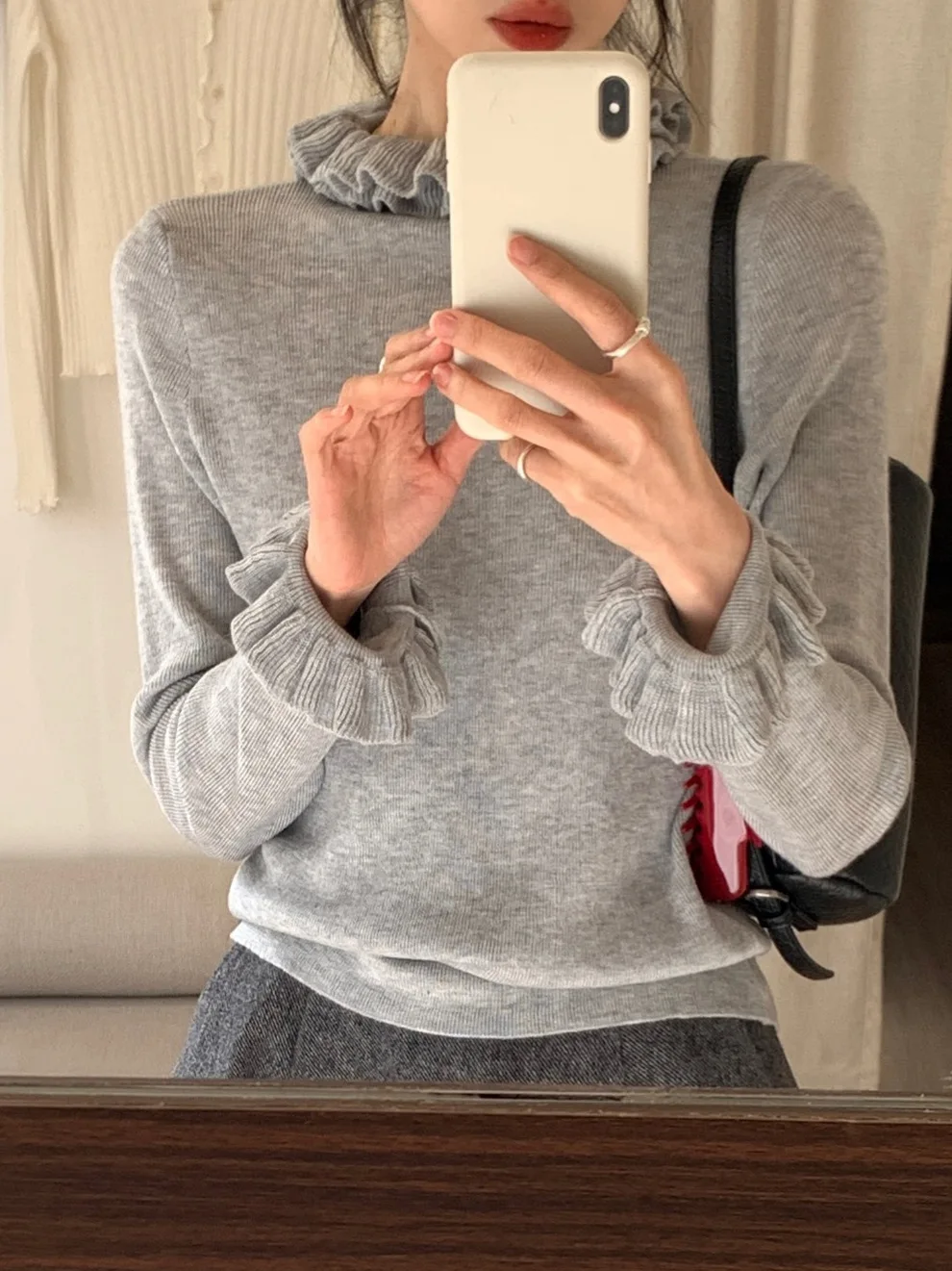   부드러운 레이스 칼라 니트웨어 여성 슬림핏 베이스 탑 이중 레이어 젠틀 슬레 롱 슬리브 레귤러 길이