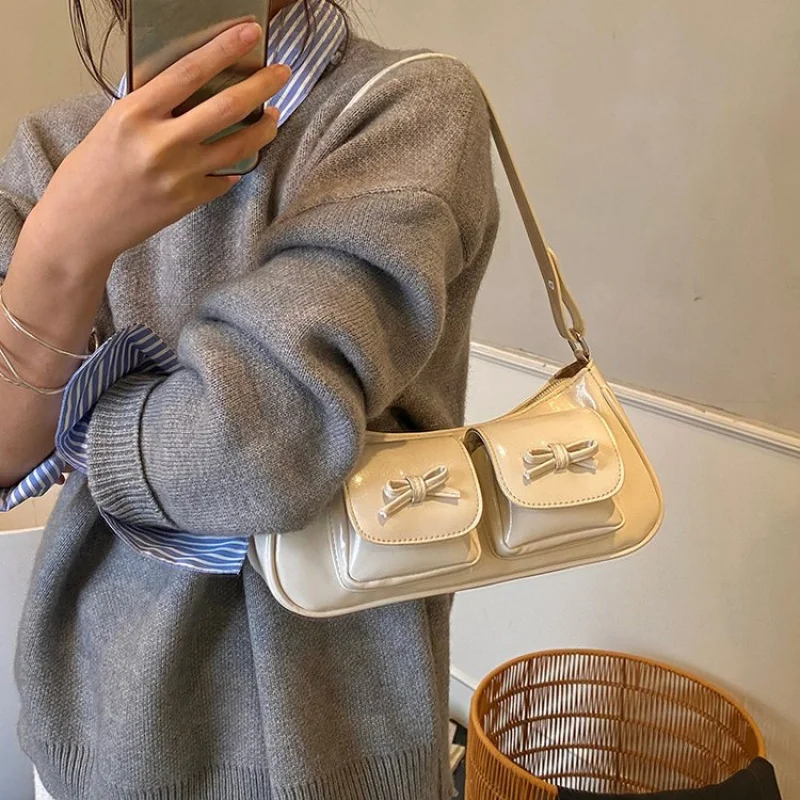 Deluxe dameshandtas gemaakt van maanbedrukt leer, trendy Peru Vintage Commuter ruime stijl ​