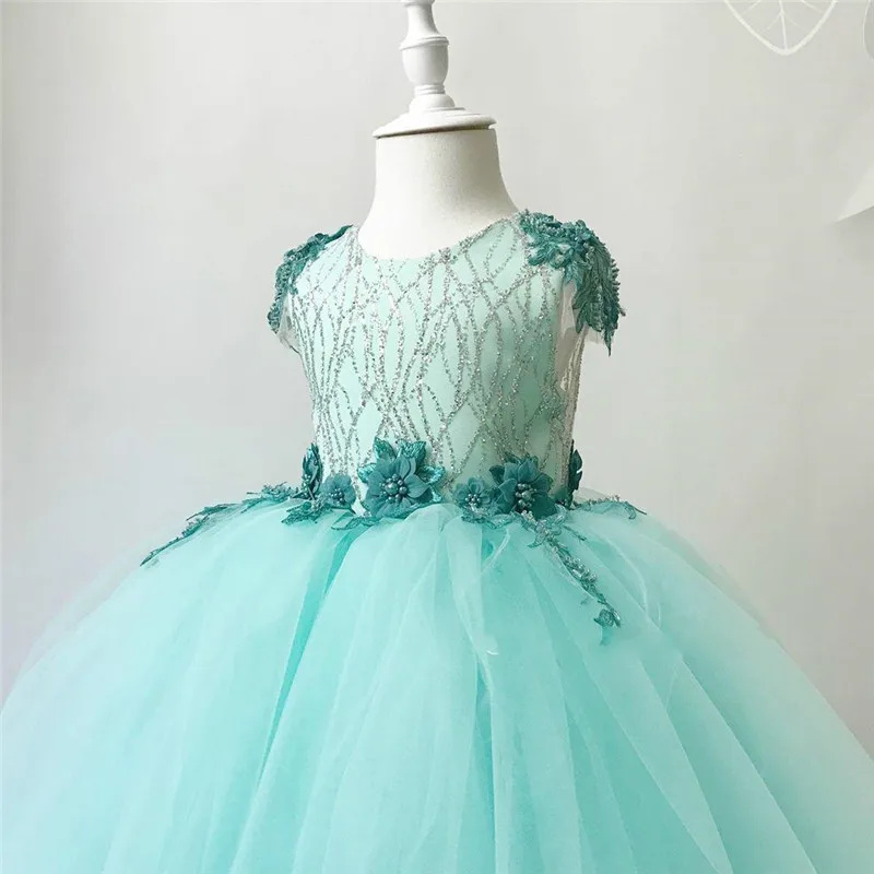 

Light Green Tulle Beading Flower Girl Dress For Wedding 3D Applique Pearls Cap Sleeve Birthday Party First Communion Ball Gowns