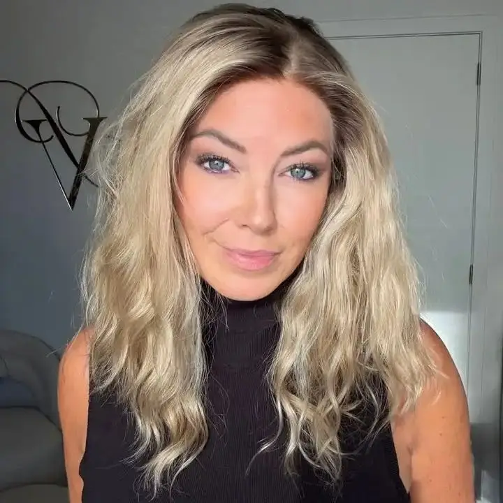 

Golden Blonde 13x4 Lace Front Wig for Women Water Wave Pre-Plucked Glueless Wig Dark Roots Heat Resistant Short Synthetic Fiber