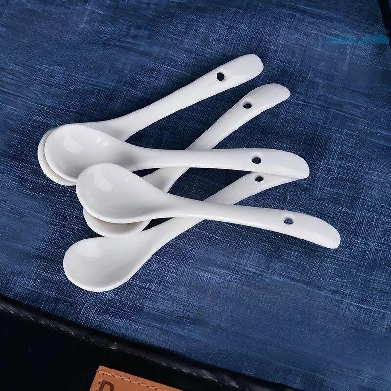 Large Ceramic Bone China Soup Spoon Home Use Long Handle Rice Serving Spoon Soup Ladle for Coffee Brewing And Consumption