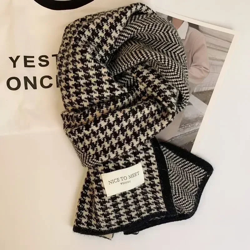 Women's Scarf Winter Knitted Thickened Neck Warmer Advanced Fashion Elegant Neckerchief Clothing Accessories Gift