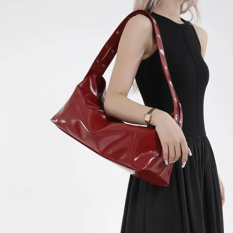 

Solid Fashionable PU Shoulder Bag Large Capacity Sewing Thread Rivet Versatile Handbag Hot Sale Bags for Women Bolsas Femininas