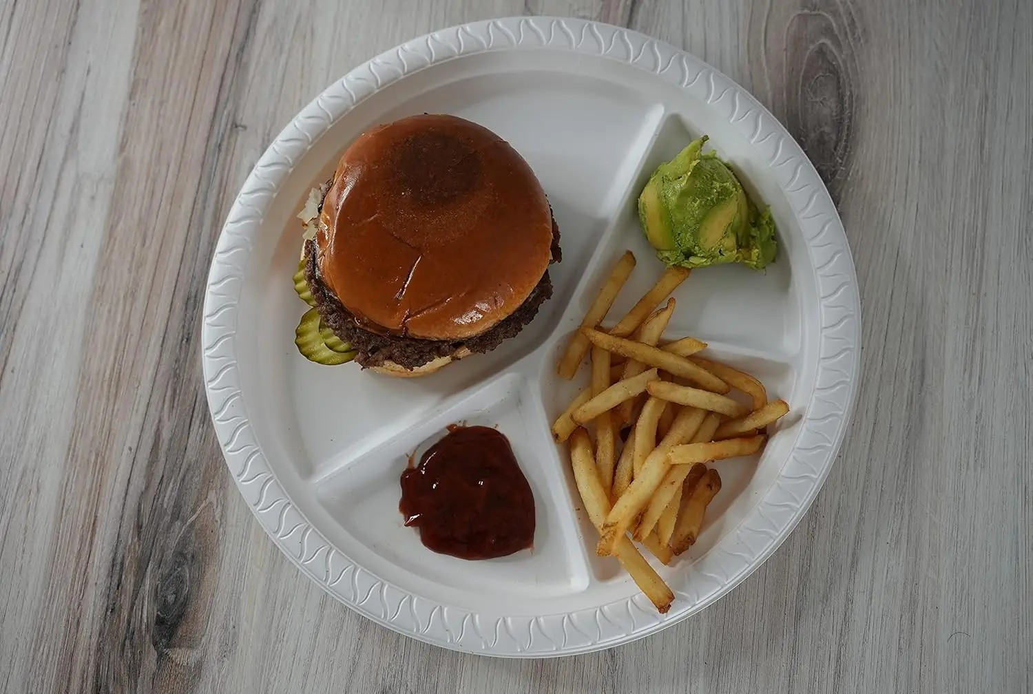 

Eco-Friendly Compostable Dinner Plates, 12.5 Inch with 4 Compartments, Microwave Safe and Biodegradable for Parties